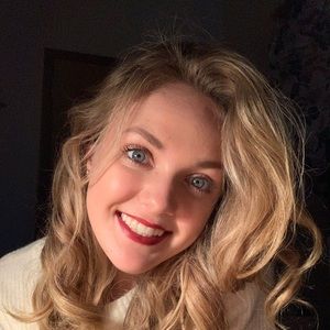 Meet your Posher, Emmie